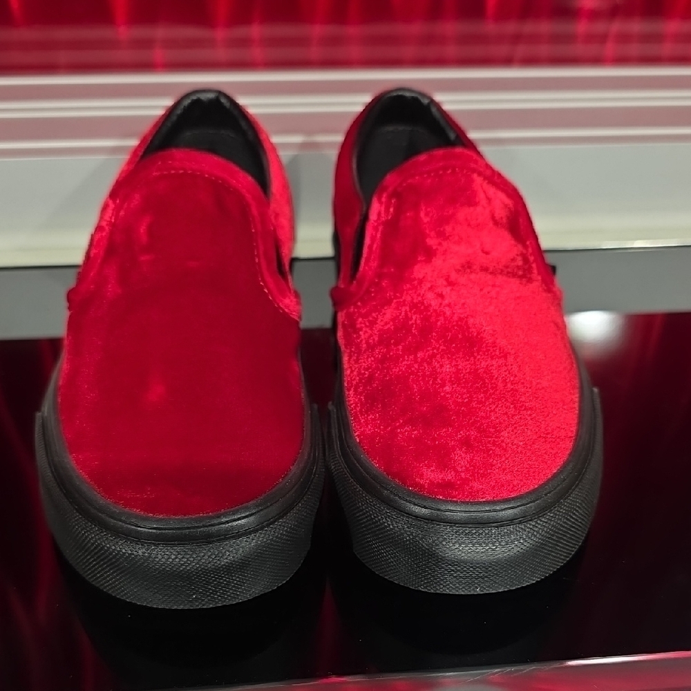 Vans Classic Slip-On Velvet Chili Pepper Red Black Men’s 4.5 Women’s 6 Sneakers - Picture 3 of 6